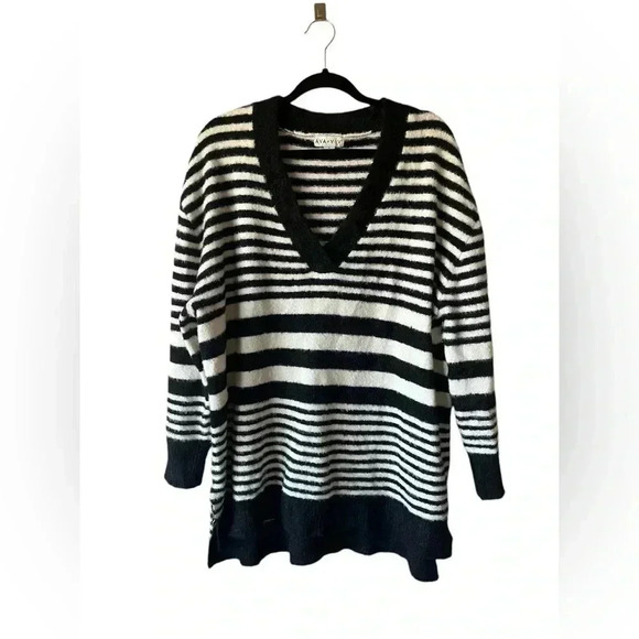 Ava & Viv Sweaters - Ava & Viv Pullover Knit Striped Sweater 1X